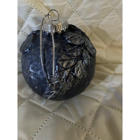Handmade Ornament Midnight Blue and Silver - Picture 5 of 6